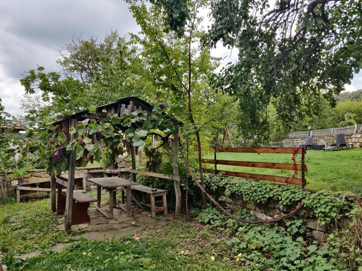 Старата Къща - Трявна Villa Exterior foto